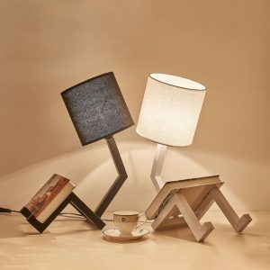 Scandinavische Tafellamp met Geïntegreerde Boekenplank | Stijlvolle en Functionele Verlichting voor Woonkamer en Slaapkamer