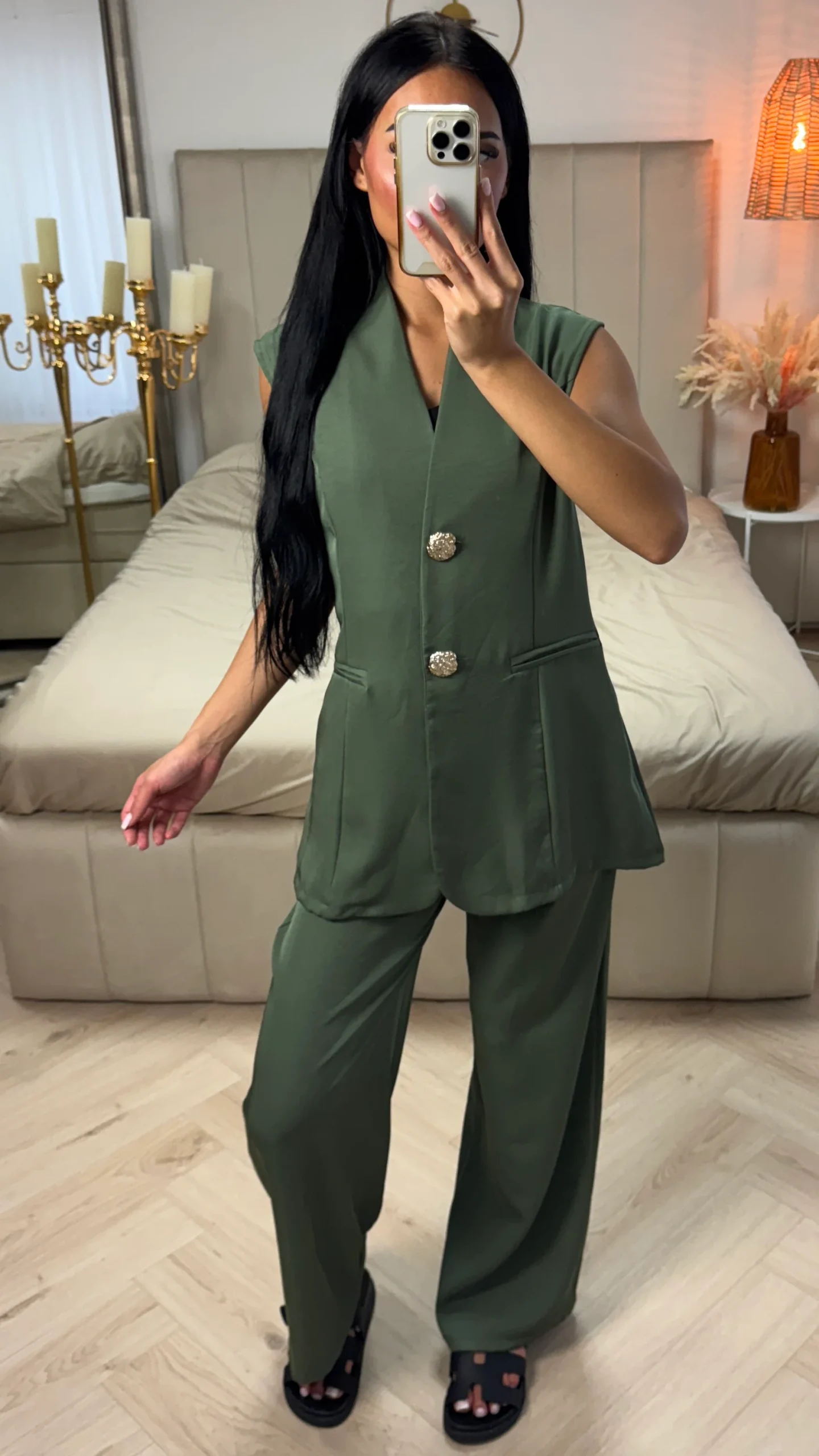 2-Delige Mouwloze Set met Goudkleurige Knopen - Afbeelding 5