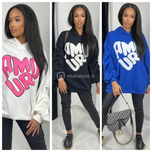 Hoodie 3D Amour Puffed Sleeves Detail