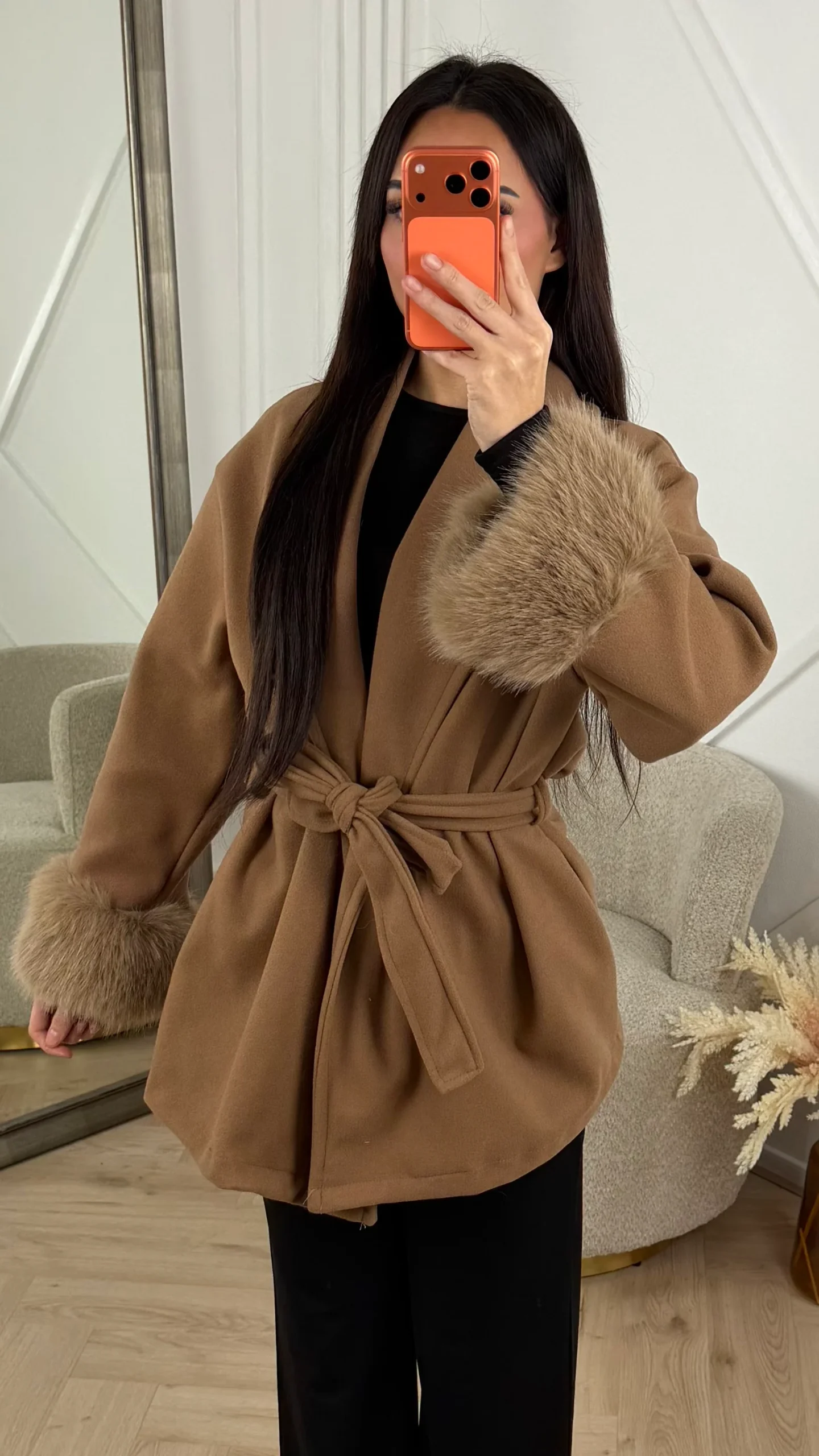 Wrap Coat met Faux Fur Manchetten - Afbeelding 6