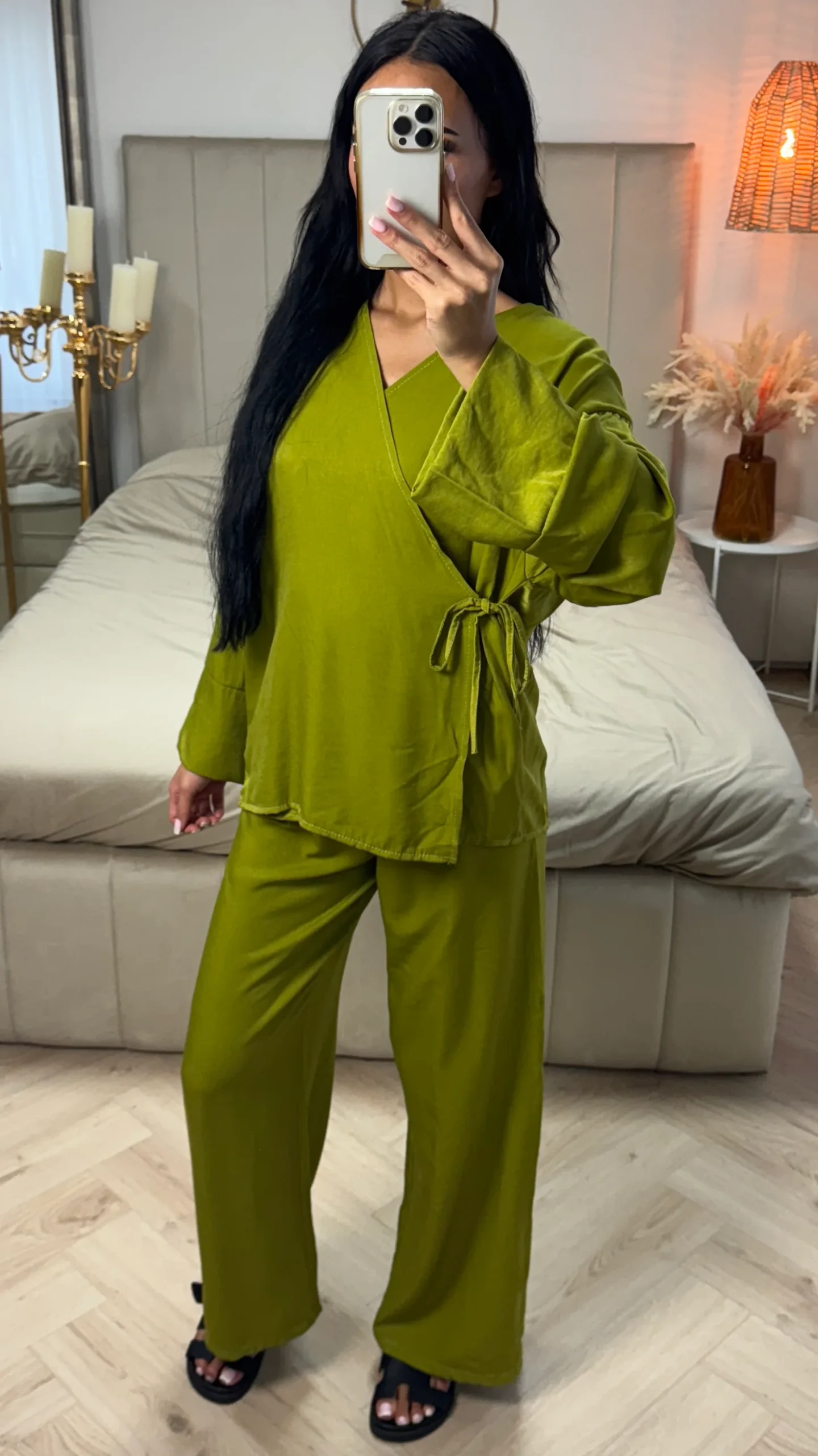 2-Delige Set met Overslagtop en Wijde Broek – Viscoseblend - Afbeelding 7