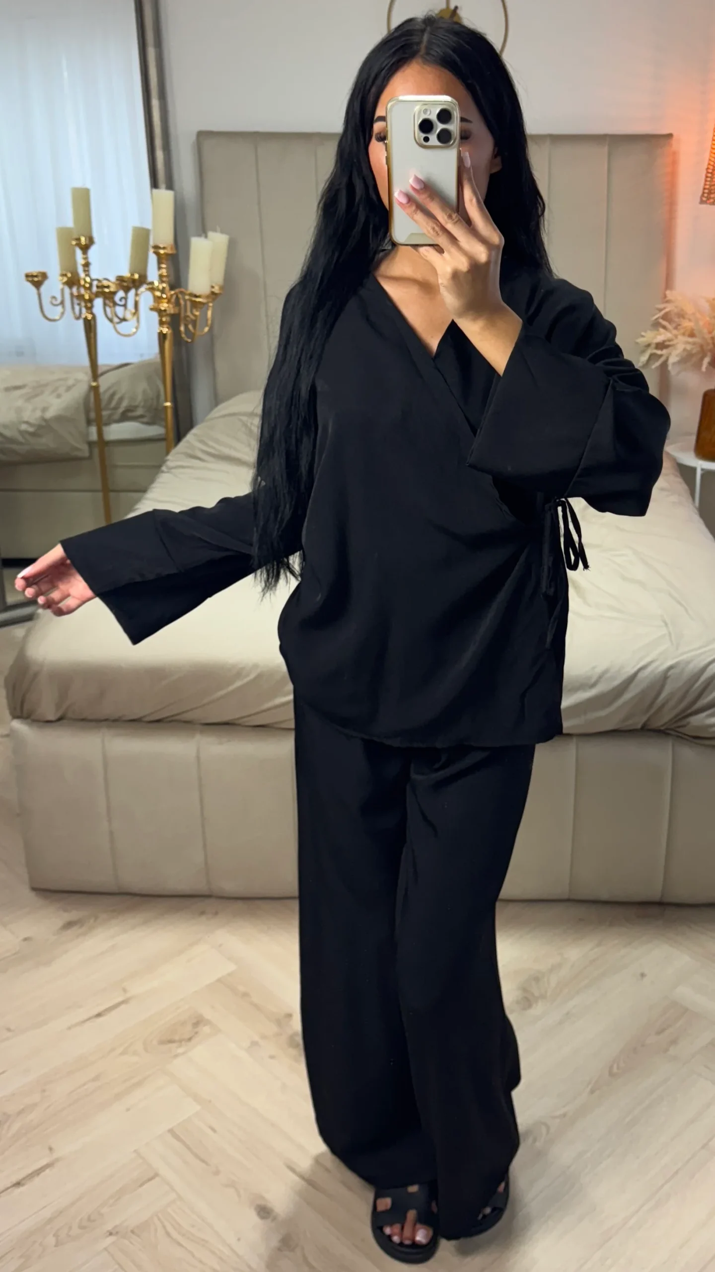 2-Delige Set met Overslagtop en Wijde Broek – Viscoseblend - Afbeelding 2