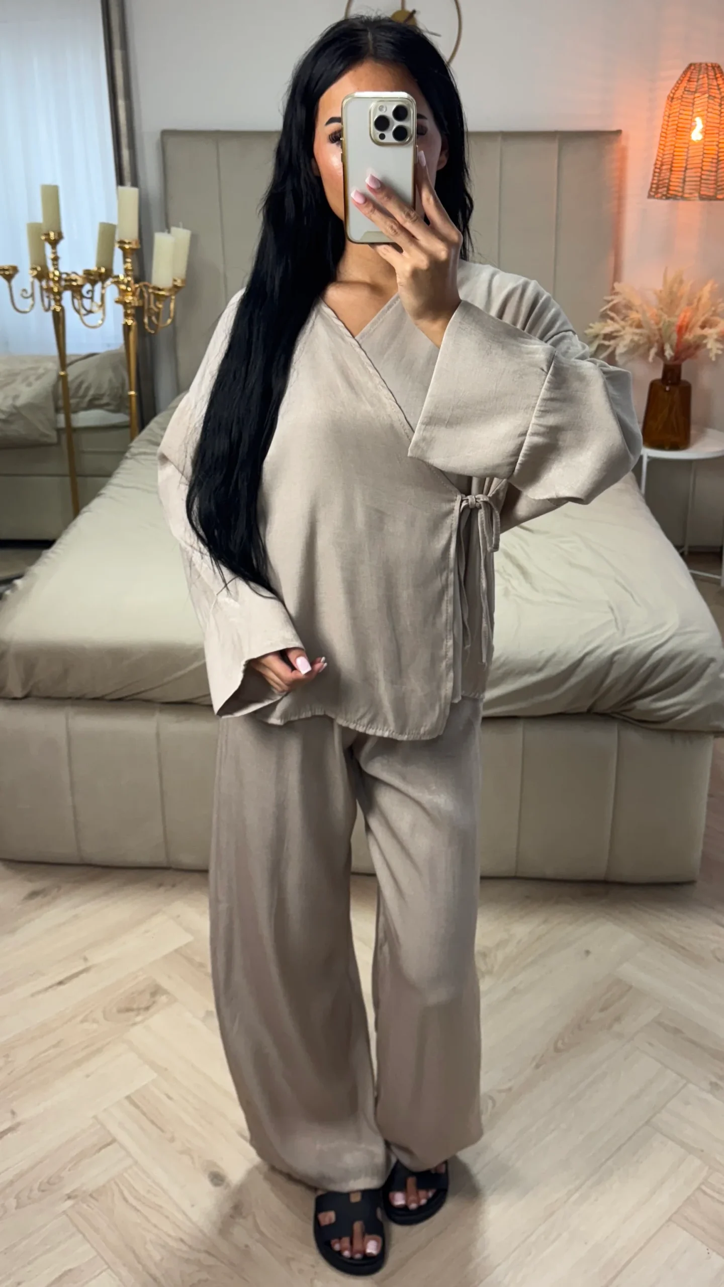 2-Delige Set met Overslagtop en Wijde Broek – Viscoseblend - Afbeelding 8