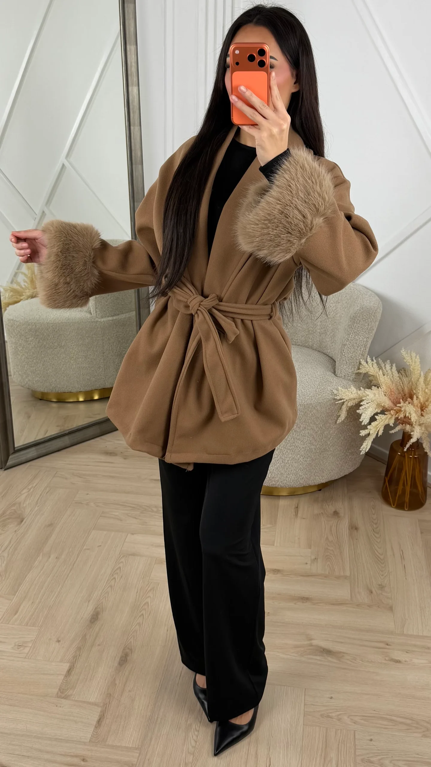 Wrap Coat met Faux Fur Manchetten - Afbeelding 9
