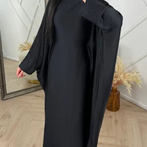 Abaya Jurk met Strass Details en Cape Mouwen
