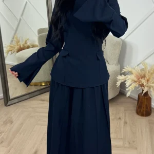 Elegante Two-Piece Set met Flared Mouwen en Maxi Rok