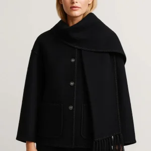 Korte Damesjas | Asymmetrisch Sjaaldetail | Elegante Afwerking met Franjes