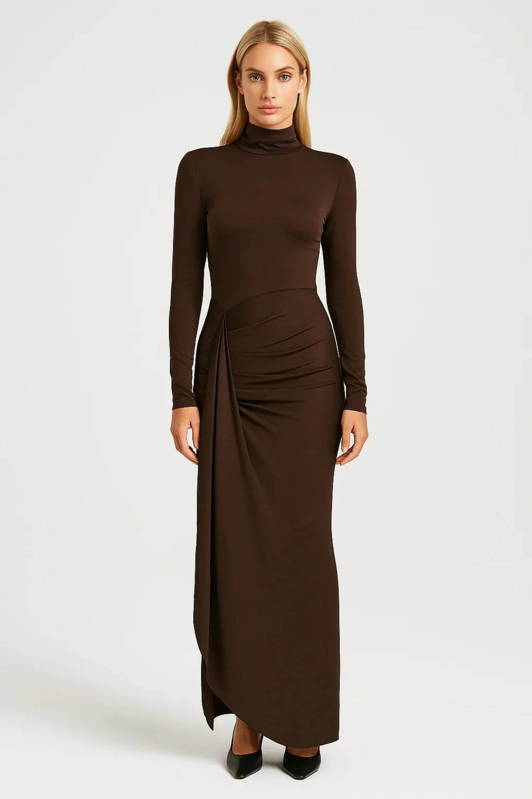 Lange Damesjurk | Asymmetrische Drapering en Hoge Hals | Tijdloze Elegantie