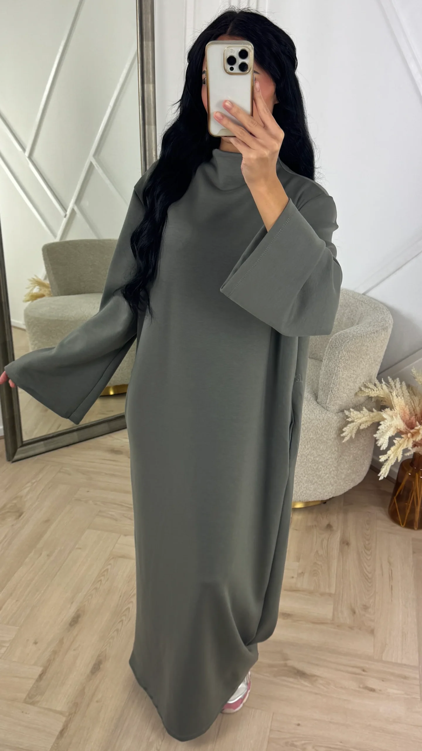 Minimal Maxi Jurk met Wijde Mouwen - Afbeelding 8