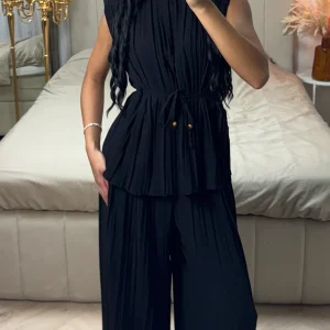 Plissé Set met Ceintuur & Wijde Broek – Elegant & Comfortabel