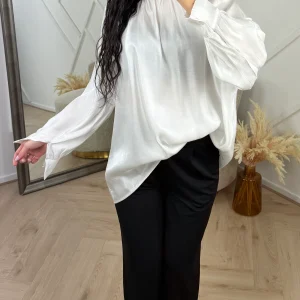 Satijnen Blouse met Hoge Hals en Strikdetail