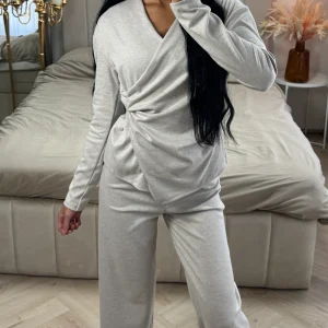 Two-Piece Set met Wrap Top en Wide Leg Broek