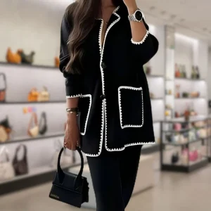 LuxeWool - Elegante Patchwork Wollmantel voor Dames