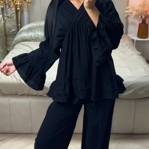 V Neck Oversized Set Ruffle Details