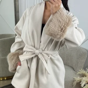 Wrap Coat met Faux Fur Manchetten