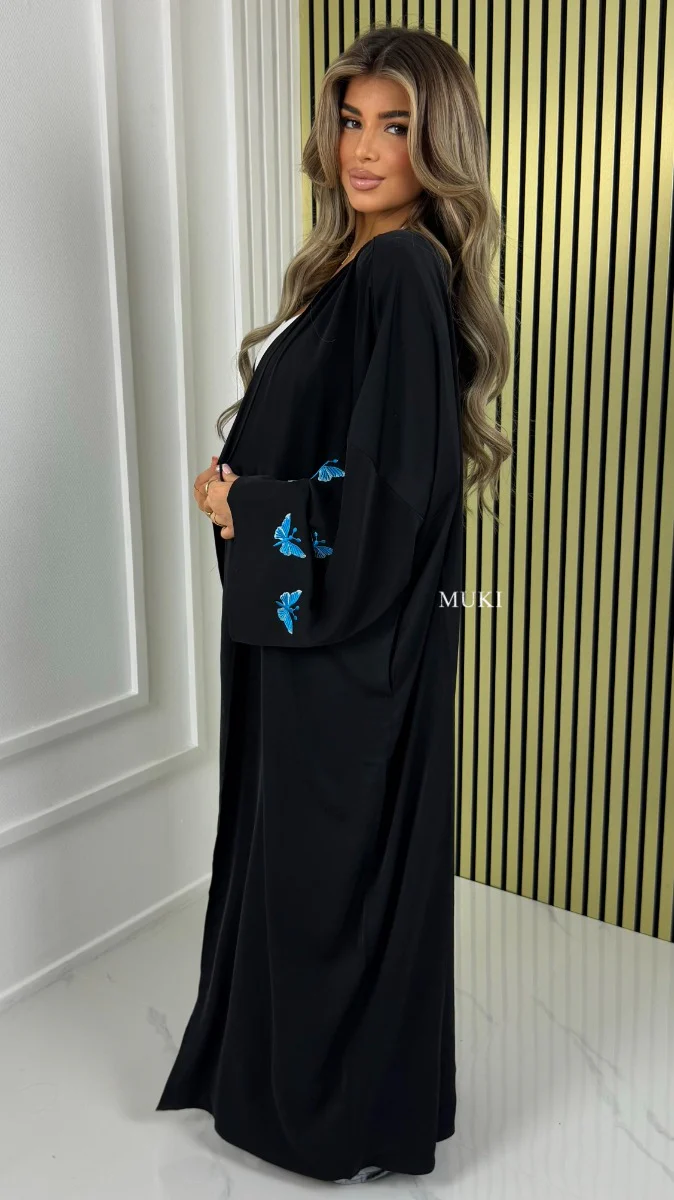 BY FARAH Satin Oversized Kimono Embroidered Butterfly Detail - Afbeelding 7