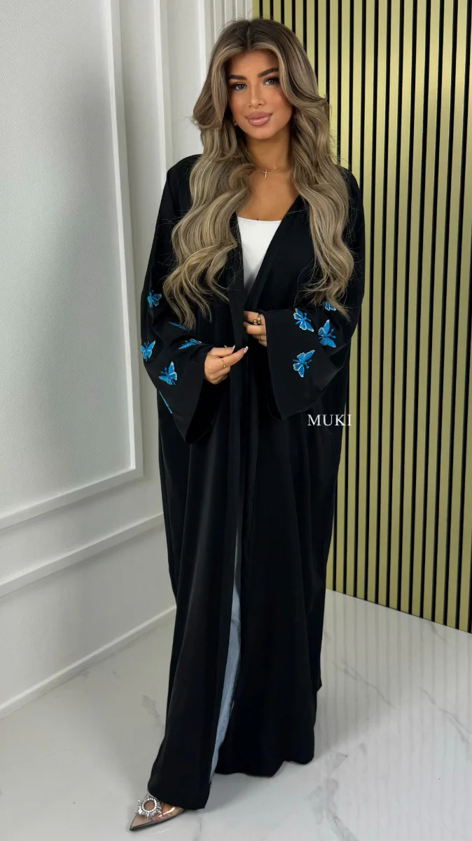 BY FARAH Satin Oversized Kimono Embroidered Butterfly Detail - Afbeelding 2