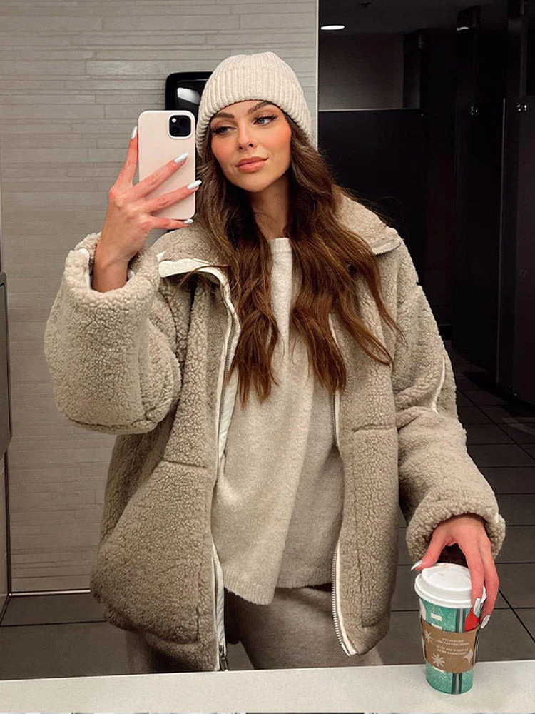 Mara - Stijlvolle en Gezellige Sherpajas van Pluchen Fleece voor Dames