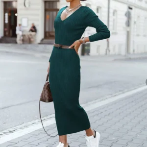 Celinea - Gebreide Lange Elastische Jurk met Sexy V-Hals voor Dames - Stijlvol en Comfortabel